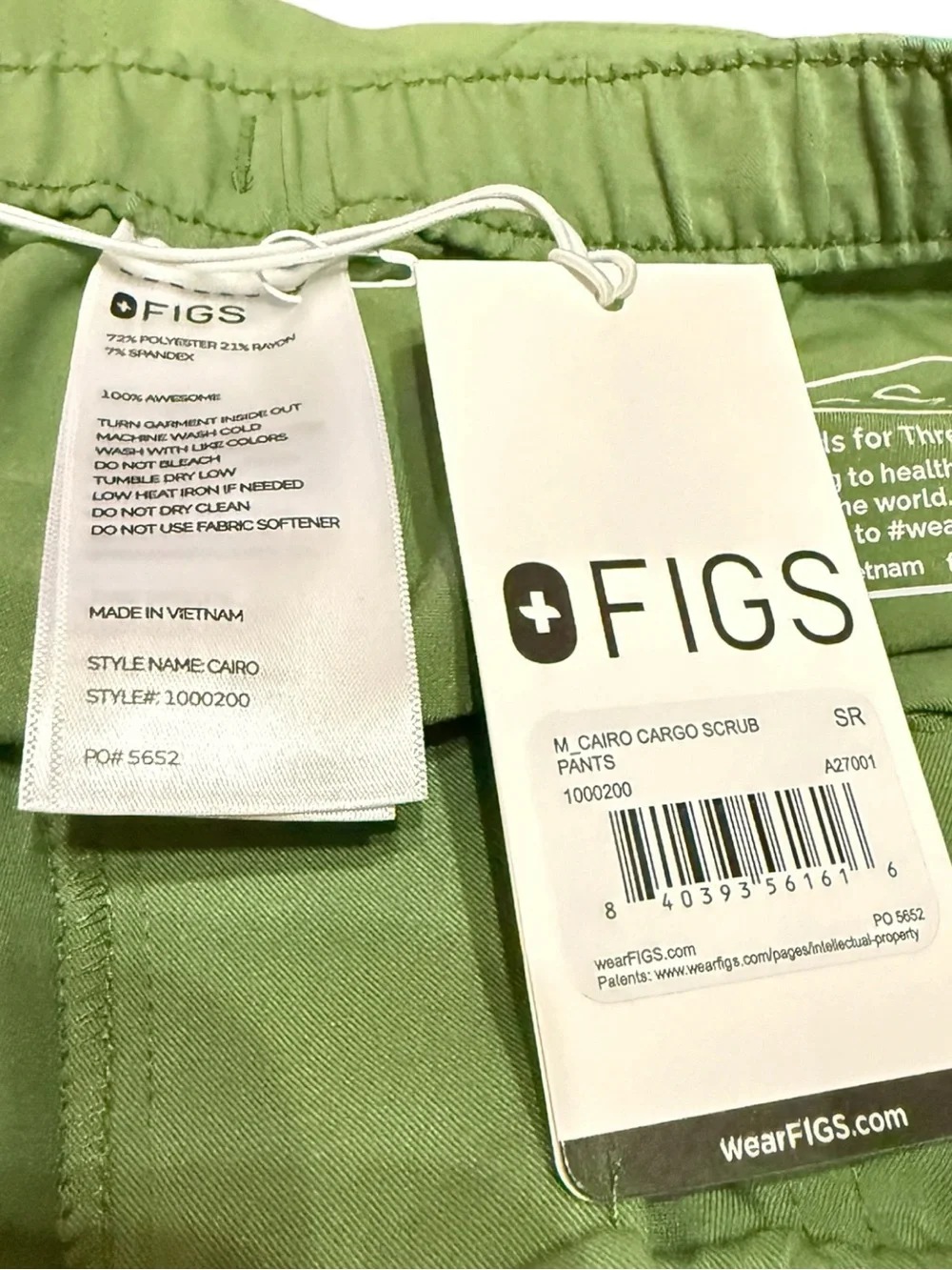 FIGS Cairo Cargo Scrub Pants Men’s Small Regular Green NWT